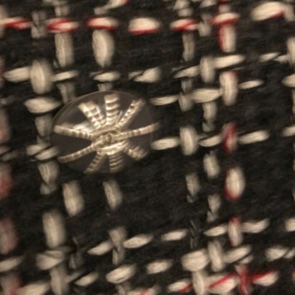 Like new chanel tweed dress - Picture 5 of 12